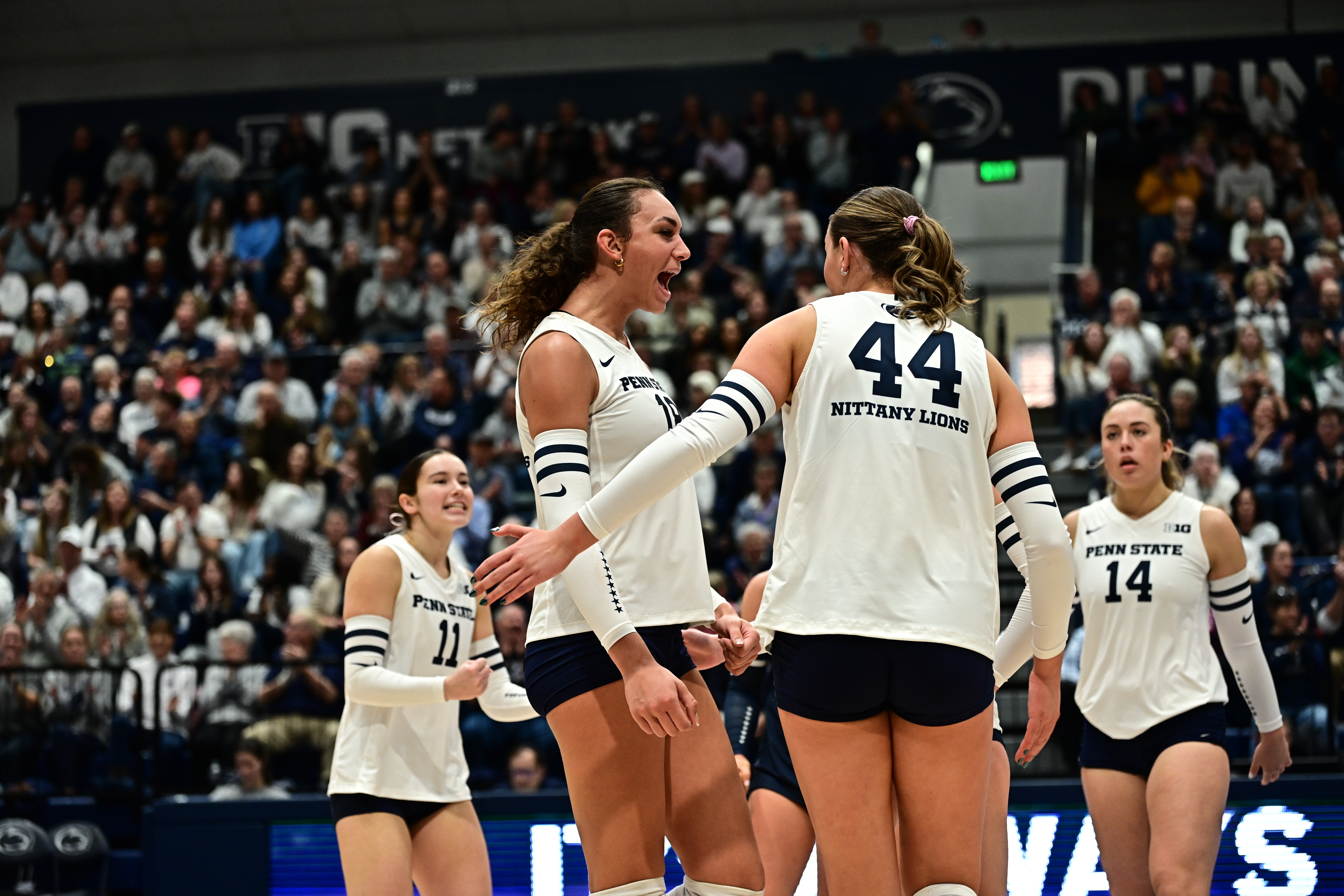 PSU volleyball's Martin, Stucky named Preseason All-B1G